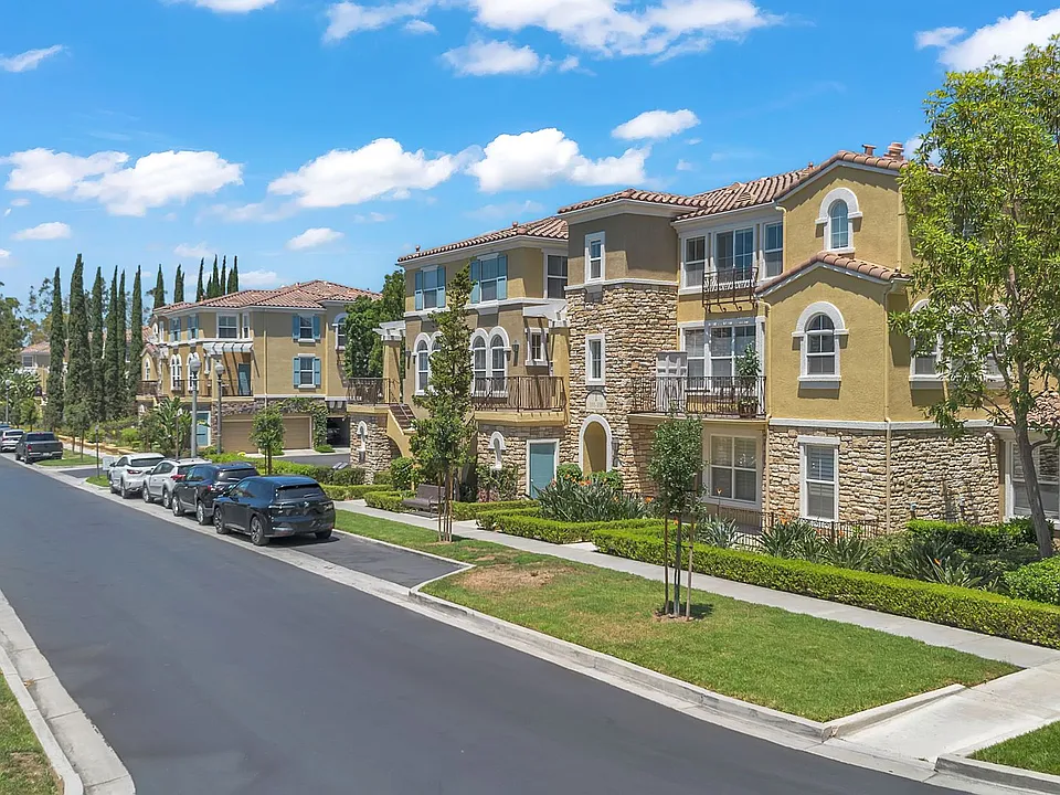 204 Terra Bella