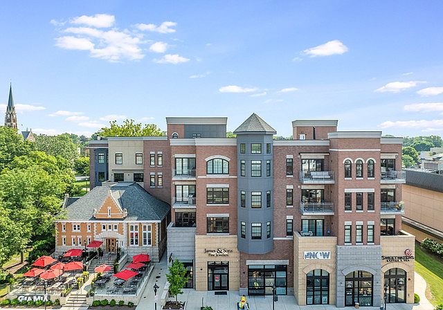1st image of 110 S Washington St #400