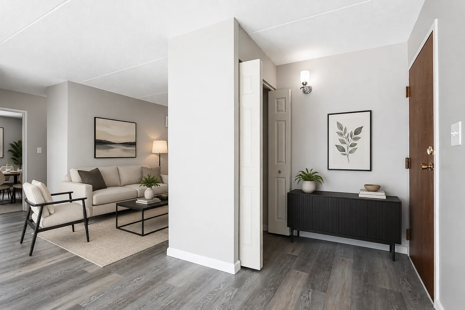 Skyline Drive Apartments — Photo 4