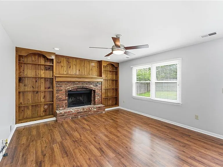 11811 Slater St — Photo 14