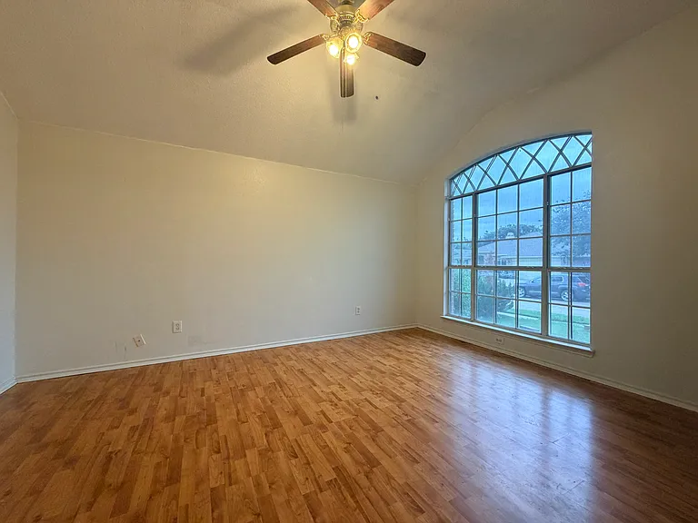 1023 Bonanza Dr — Photo 10