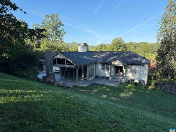 43 Canterbury Rd, Charlottesville, VA 22903