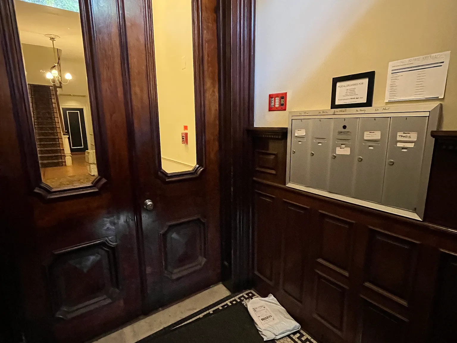2 bed, 1000 sqft, $2,500 — Photo 3