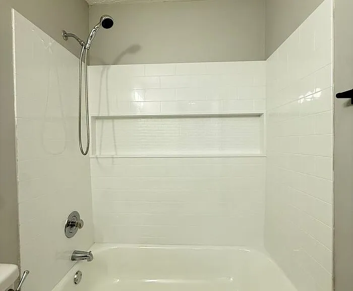 2618 Foster Ave #B — Photo 10