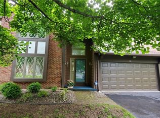 43 Cambridge Ct, Fairport, NY 14450