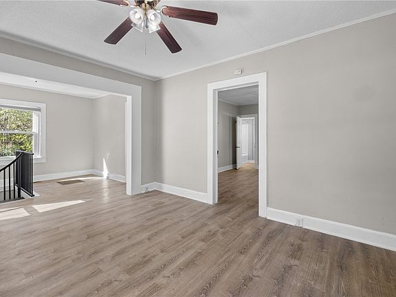 5th image of 108 Clemson St