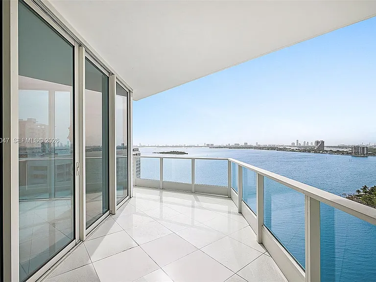 2020 N Bayshore Dr #1602 — Photo 7