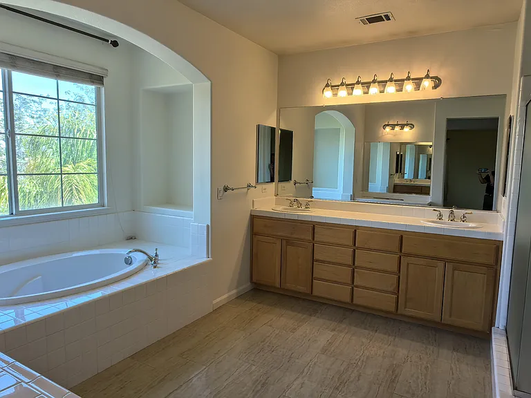 2647 Presidio Dr — Photo 15