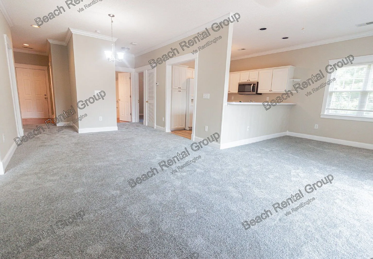 3 bed, 2.0 bath, 1300 sqft, $1,795 — Photo 4