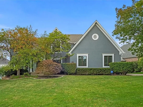 5714 W 128th St, Overland Park, KS 66209