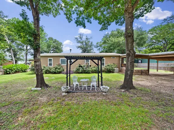 18390 Pine Dr, Eustace, TX 75124