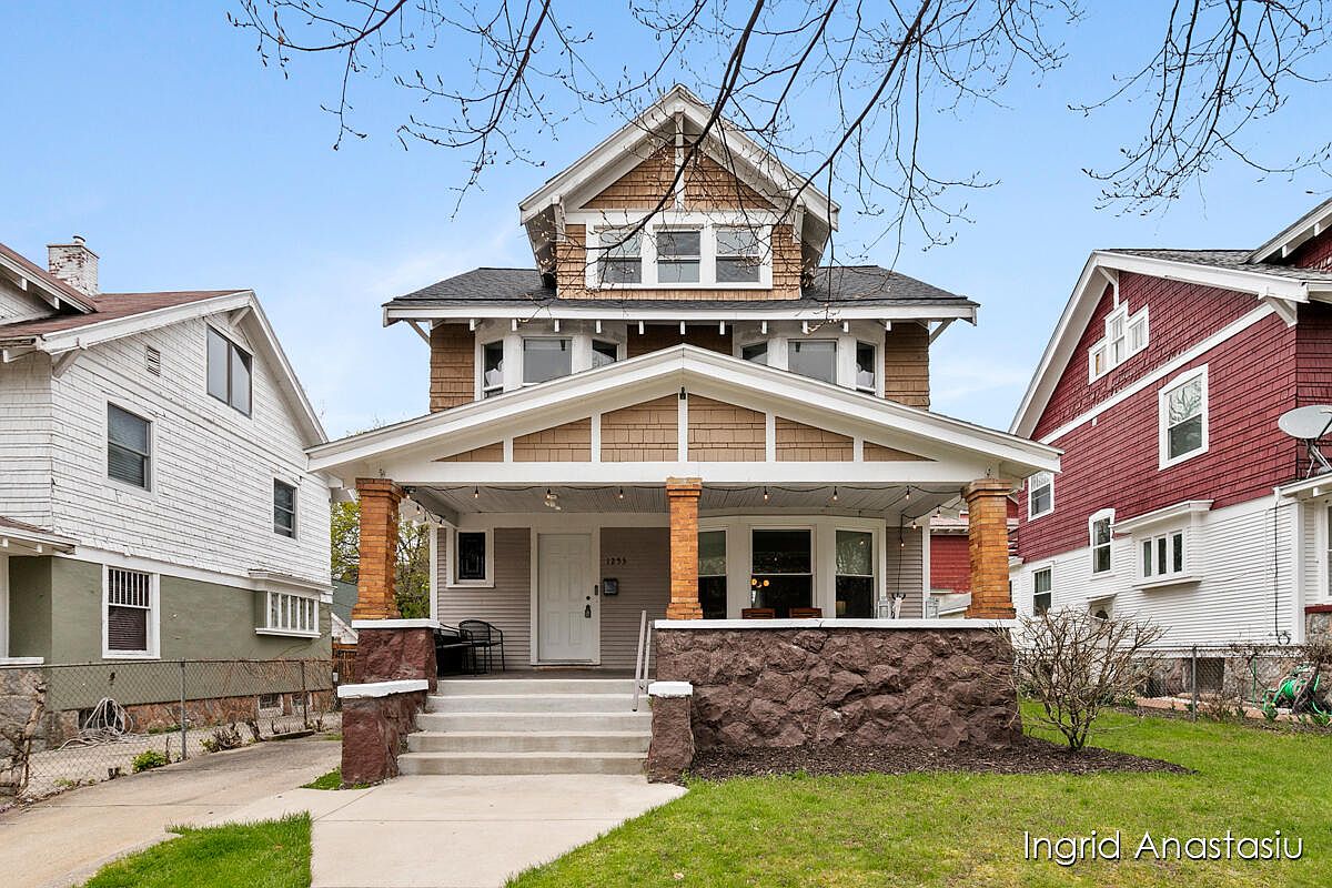 1253 Bemis St SE, Grand Rapids, MI 49506 Zillow