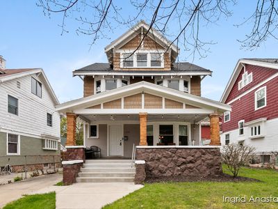 1253 Bemis St SE, Grand Rapids, MI, 49506