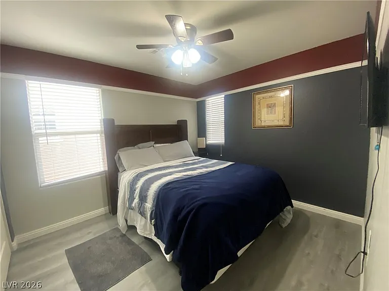 9833 Dryden Ct — Photo 18