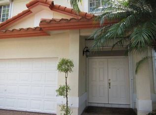 10630 NW 52nd Ter, Doral, FL 33178