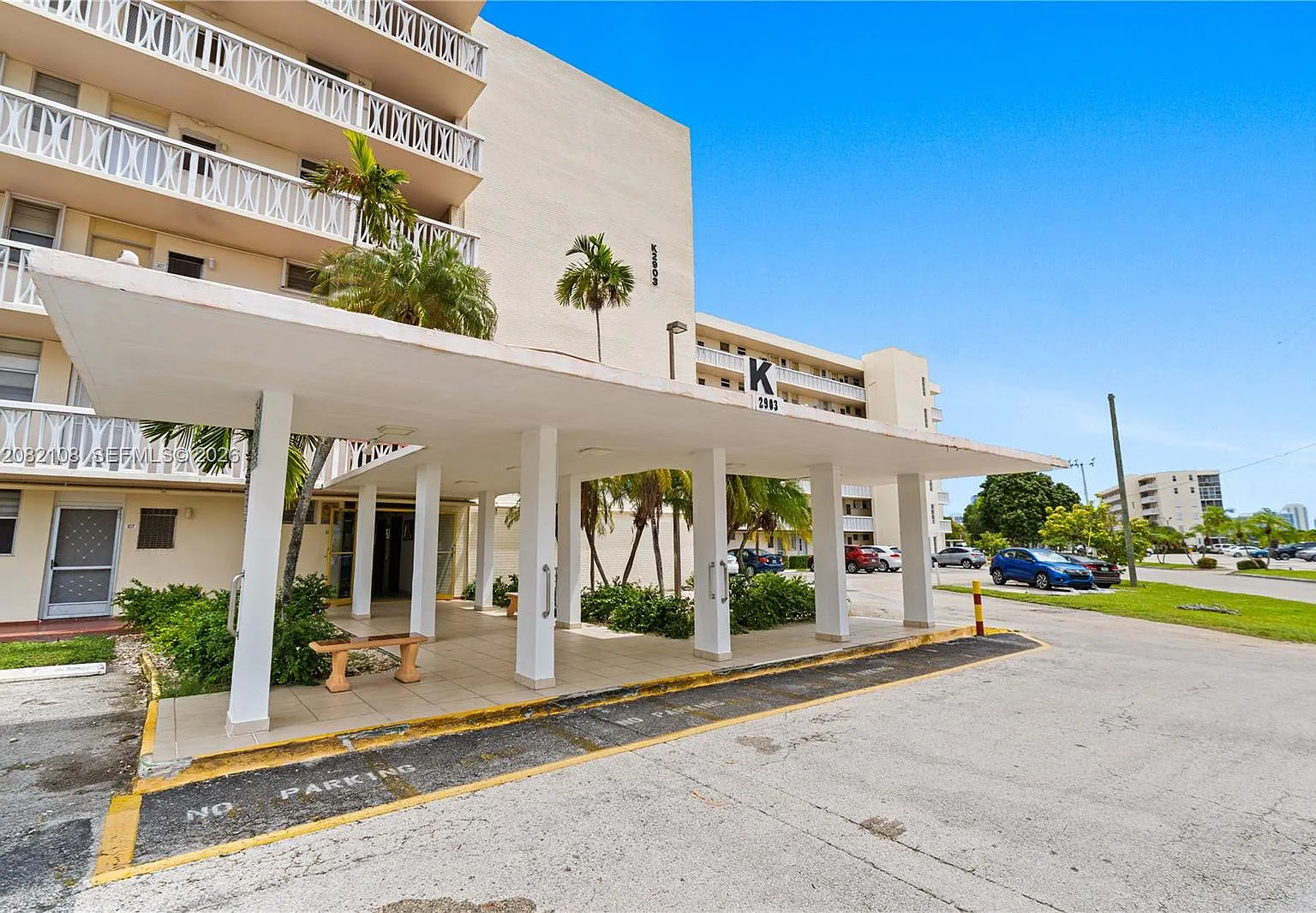 Point East Sec Iii Condo — Photo 4