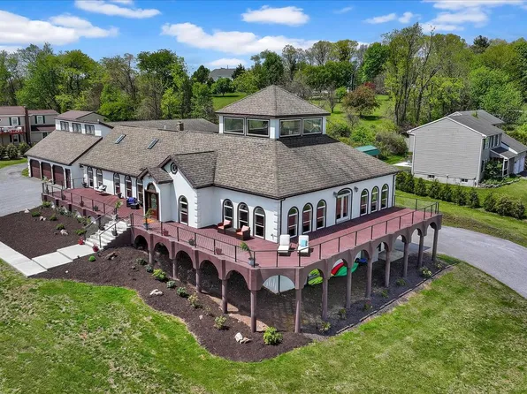 1076 Indian Cv, Auburn, PA 17922