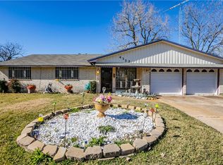 4322 Greenbriar Dr, Waco, TX 76705