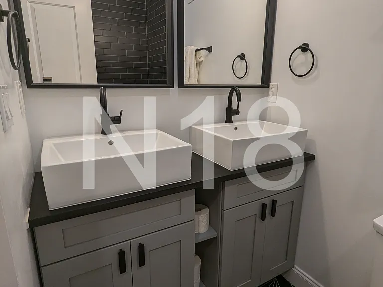 Double vanity in primary en suite bathroom