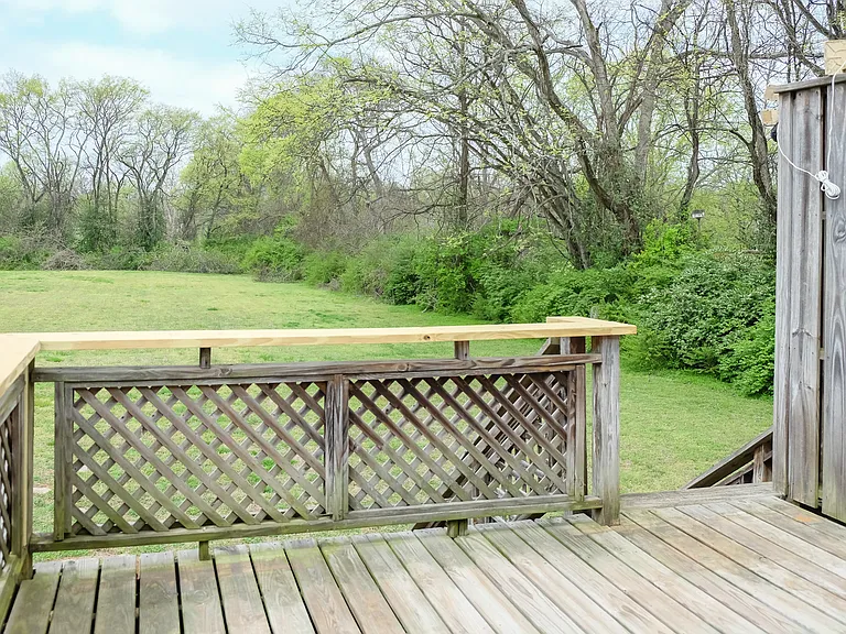 420 Eddy Ln #A — Photo 13