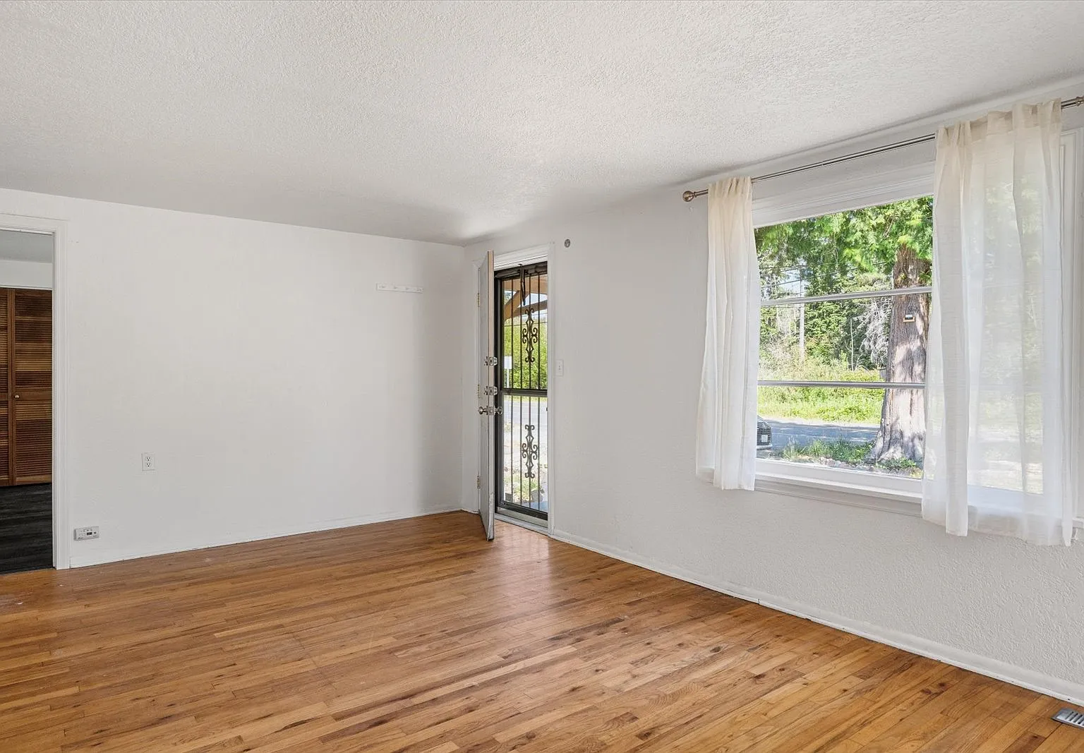 2 bed, 800 sqft, $2,395 — Photo 4