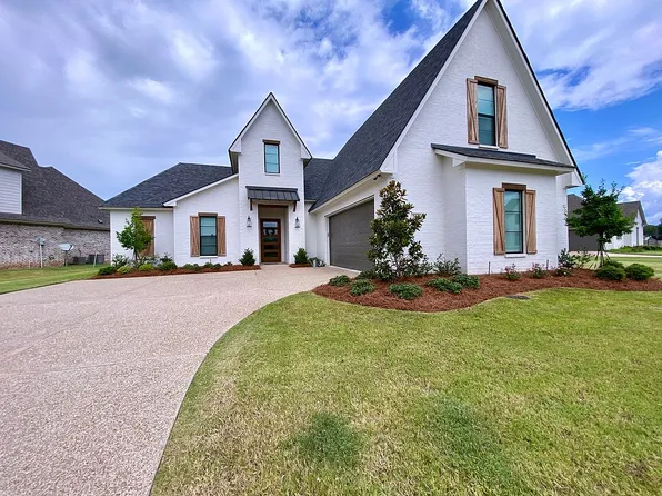 245 Poydras Ave, Bossier City, LA 71111