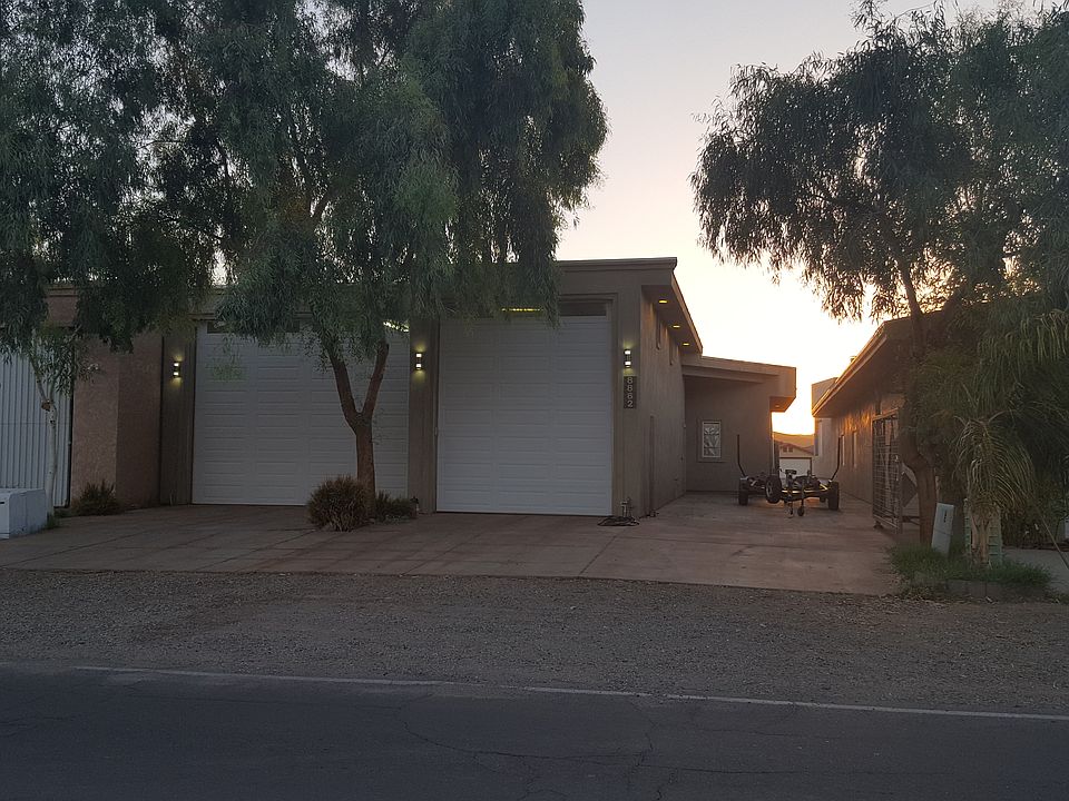2nd image of 8862 Riverside Dr