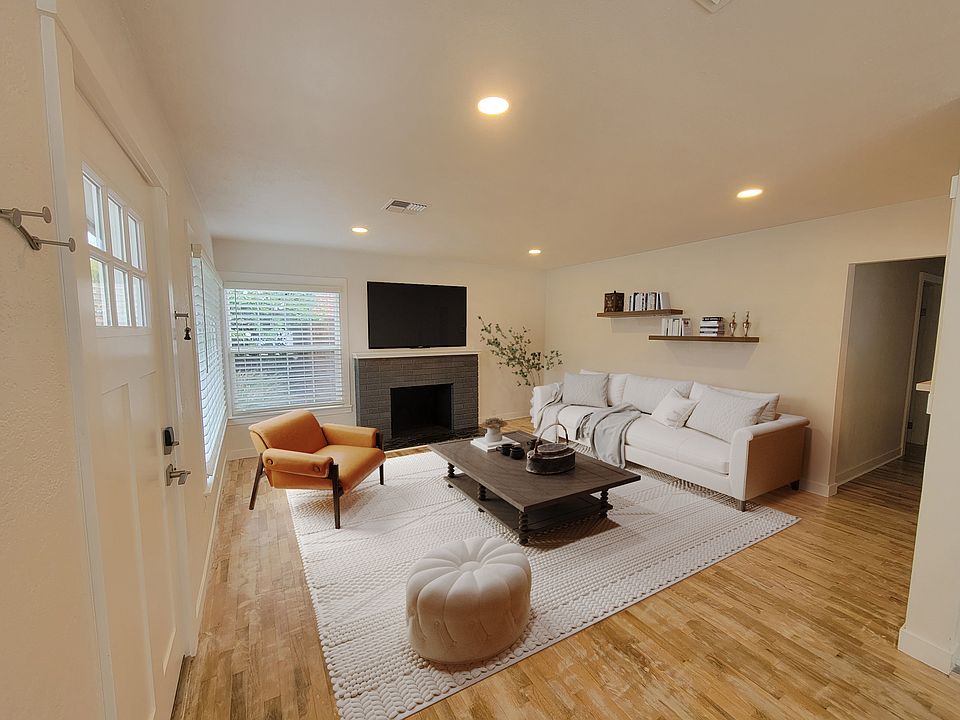 1st image of 823 Orondo Ave #A