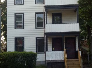 203 Winnikee Ave, Poughkeepsie, NY 12601