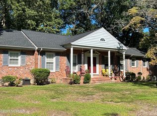 120 Greenbrier Rd, Tarboro, NC 27886