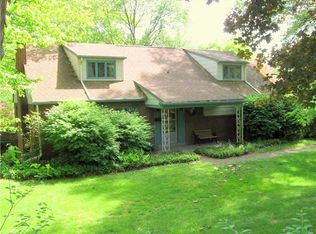 900 Hulton Rd, Oakmont, PA 15139