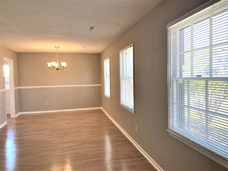 2900 Glen Hollow Rd — Photo 12