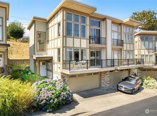 2550 Waterside Ln, Bremerton, WA