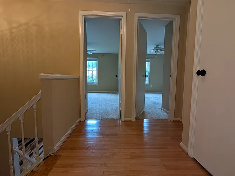 42 Battersea Bridge Ct — Photo 36