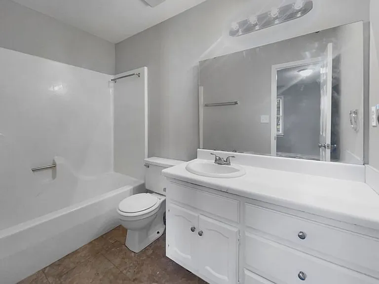 3414 Kensington Ct — Photo 12