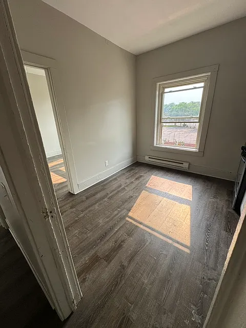 2 bed, 600 sqft, $900 — Photo 4