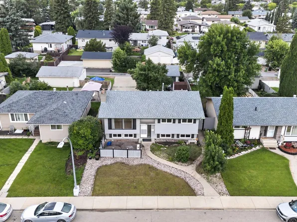 15012 79th St NW, Edmonton, AB T5C 1K8