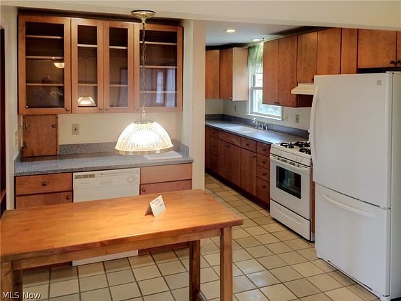 2nd image of 9928 Colfax Dr