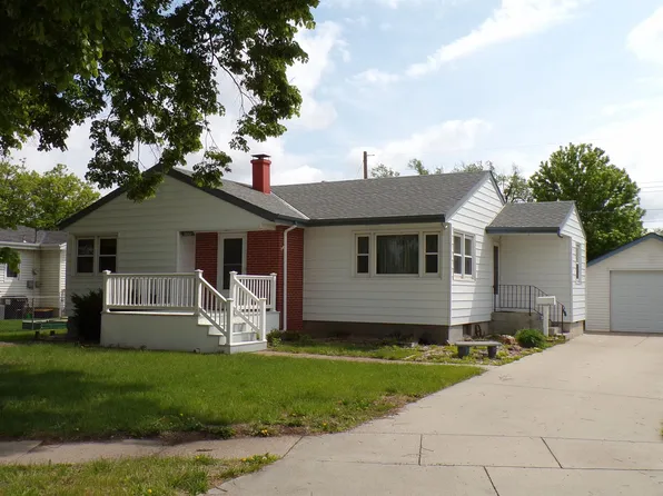 2661 Pawnee Pl, Columbus, NE 68601