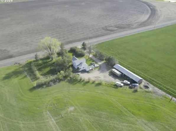 63563 Booth Ln, La Grande, OR 97850
