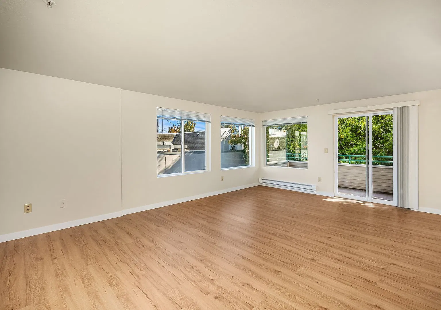 Nordhaven Apartments — Photo 1