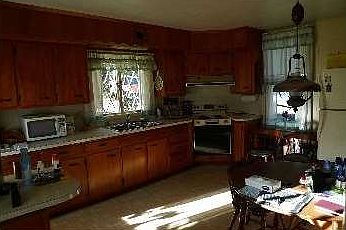3rd image of 128 Pottsville St