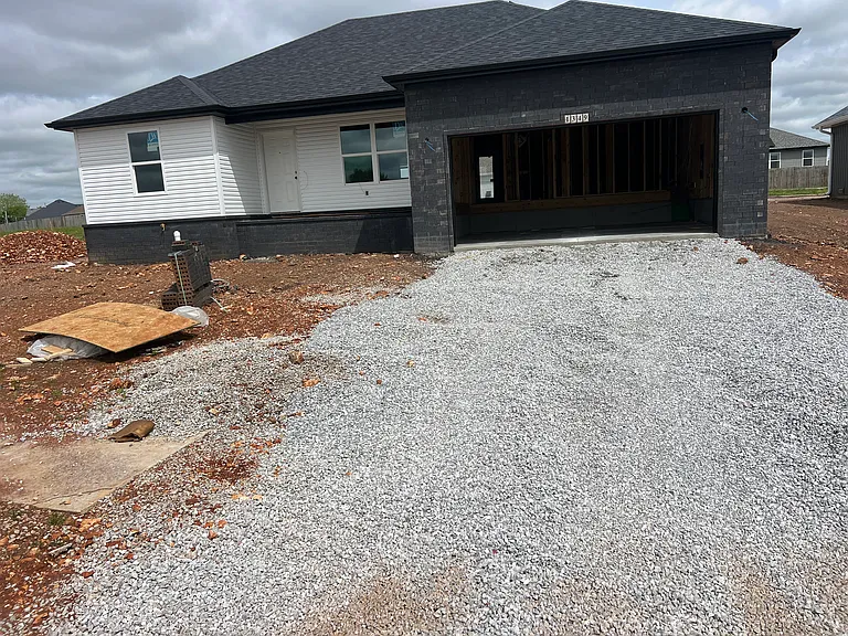 1349 E Macon St — Photo 3