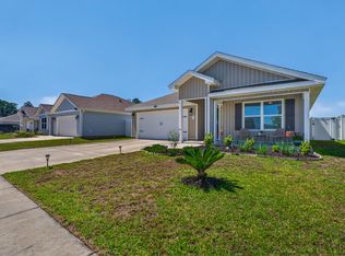 51 Silverthorn St, Freeport, FL 32439