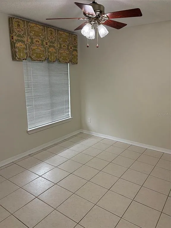 2 bed, 2.0 bath, 1457 sqft, $2,000 — Photo 3