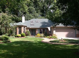 26490 Cranage Rd, Olmsted Falls, OH 44138