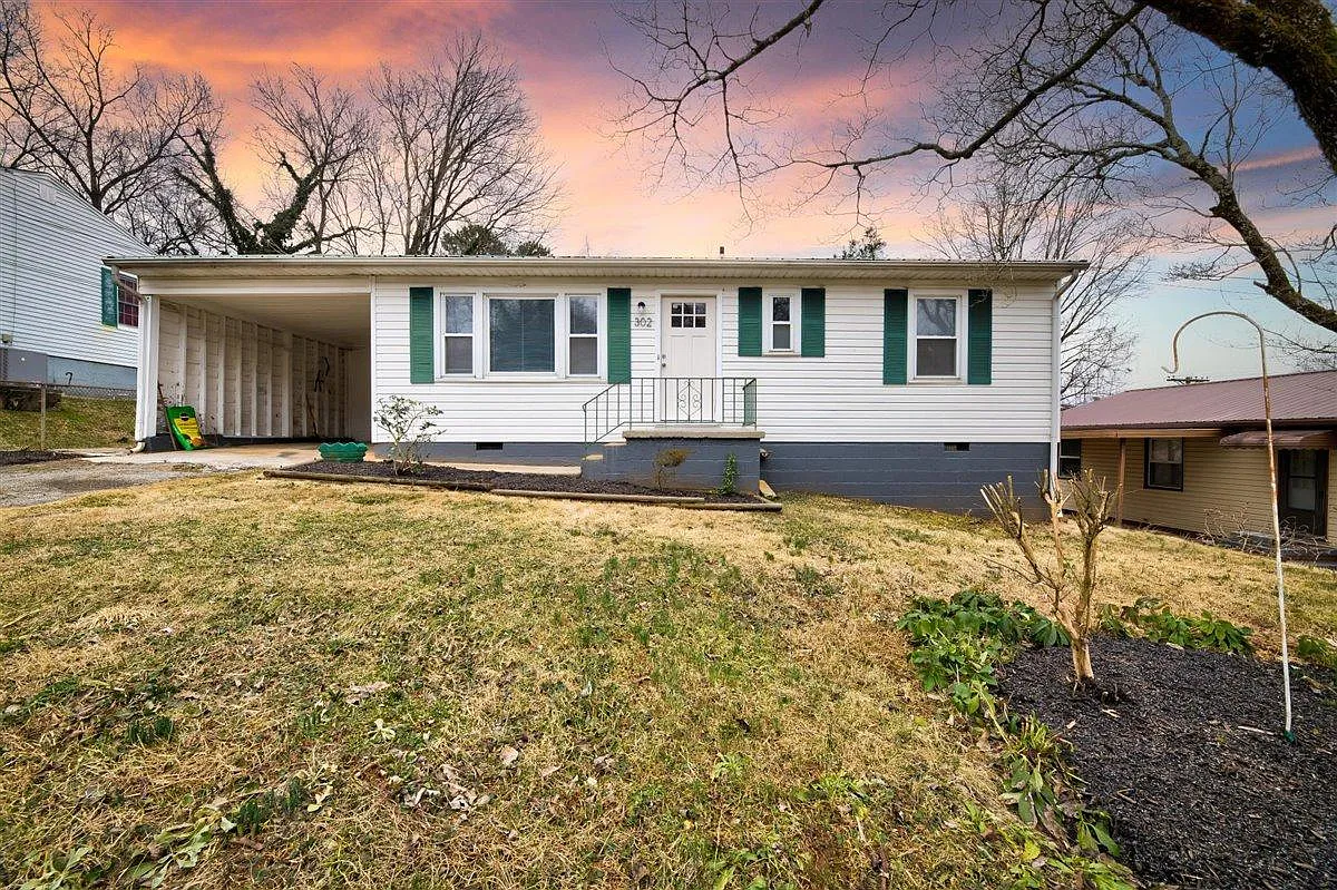 3 bed, 950 sqft, $1,750 — Photo 1