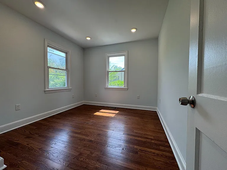 9405 Rhode Island Ave — Photo 10