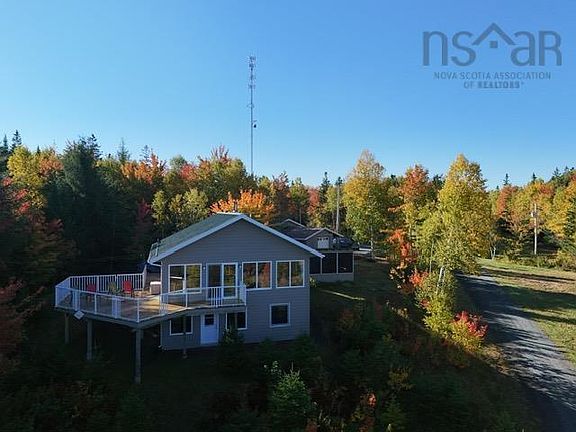 2nd image of 692 Portage Rd