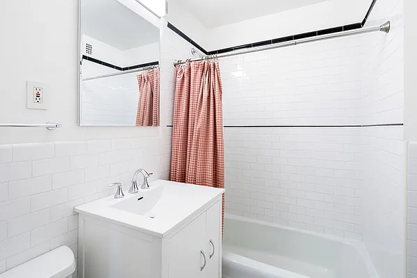 Sold by Compass | media 5